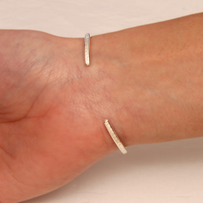 Sterling Silver Thin Hammered Cuff Bracelet (350cur.s)