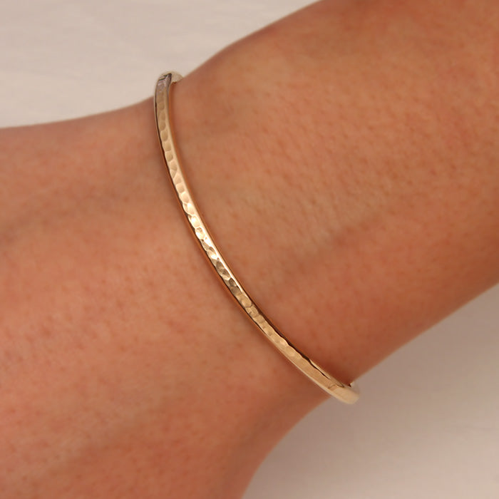 14k Yellow Gold Filled Thin Hammered Cuff Bracelet (350cur.ygf)