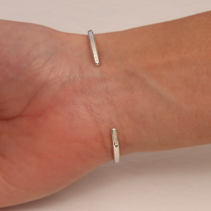 Sterling Silver Thin Hammered Cuff Bracelet (350str.s)