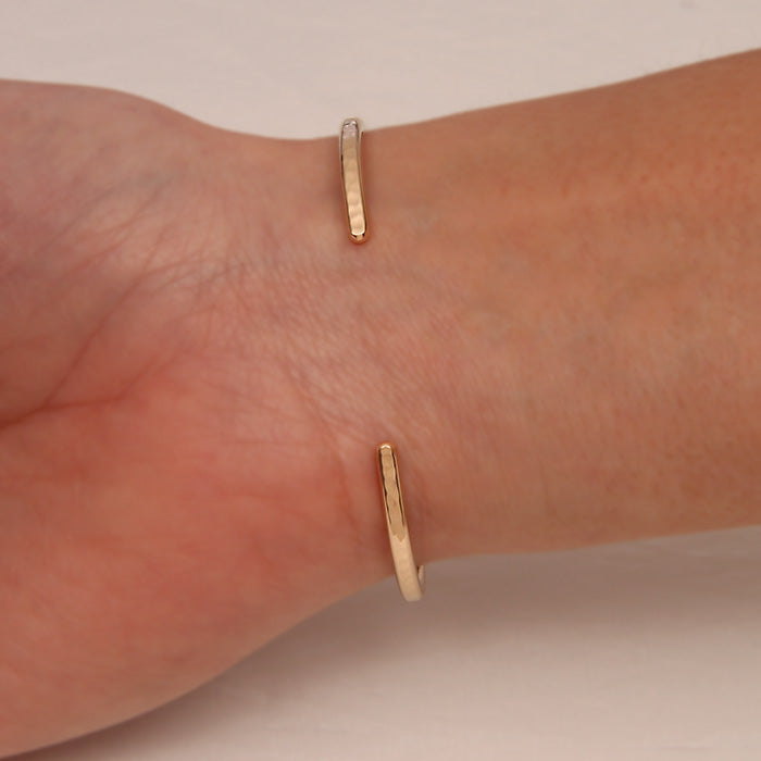 14k Yellow Gold Filled Thin Hammered Cuff Bracelet (350str.ygf)