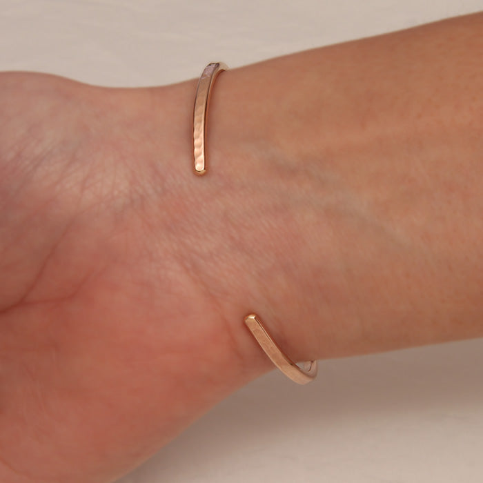 14k Rose Gold Filled Thin Hammered Cuff Bracelet (350cur.rgf)