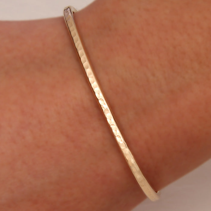 14k Yellow Gold Filled Thin Hammered Cuff Bracelet (350str.ygf)