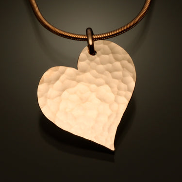 14K Gold Filled Hammered Heart Pendant (451.y)